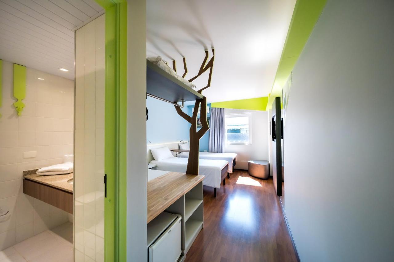 Отель Ibis Styles Curitiba Centro Civico Экстерьер фото