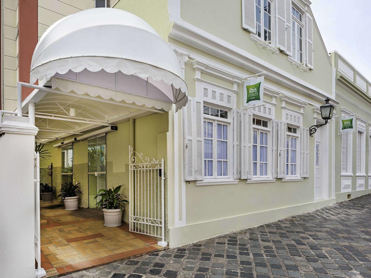 Отель Ibis Styles Curitiba Centro Civico Экстерьер фото